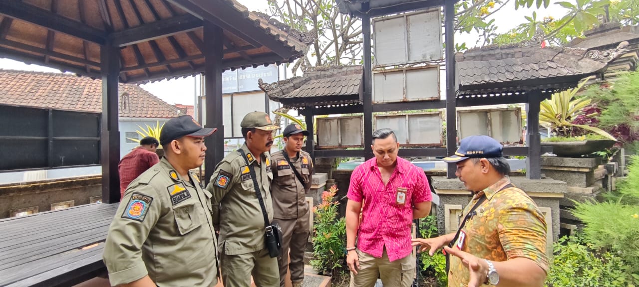 Kecamatan Denpasar Timur Tindak Lanjuti Pengaduan Pembakaran Sampah di Gang Garuda Utara melalui Inovasi CETAR